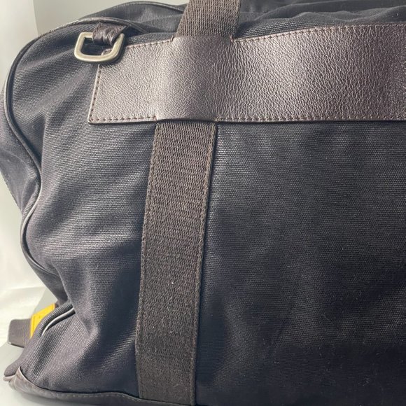 Penguin by Munsingwear Canvas/Leather Classic Weekender Overnight Duffel Bag - Picture 8 of 15